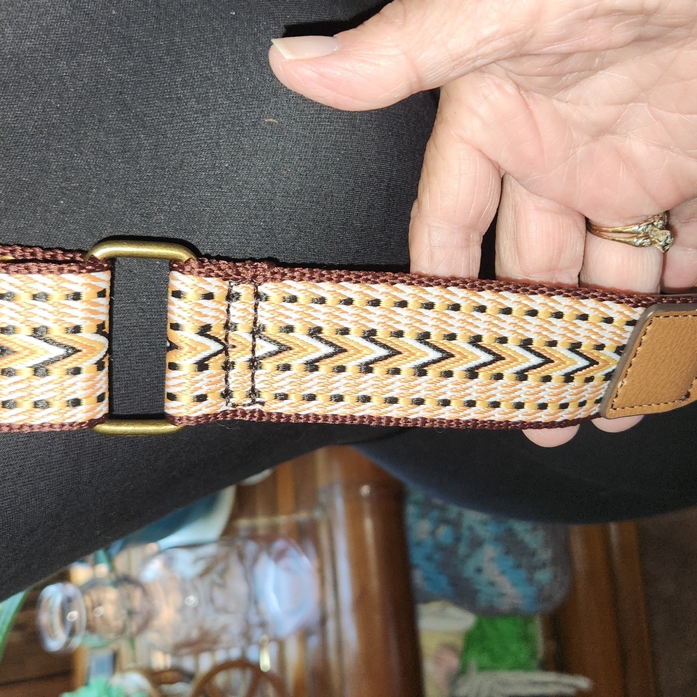 a.n.a Tan and Cream Crossbody Bag - Picture 2 of 7